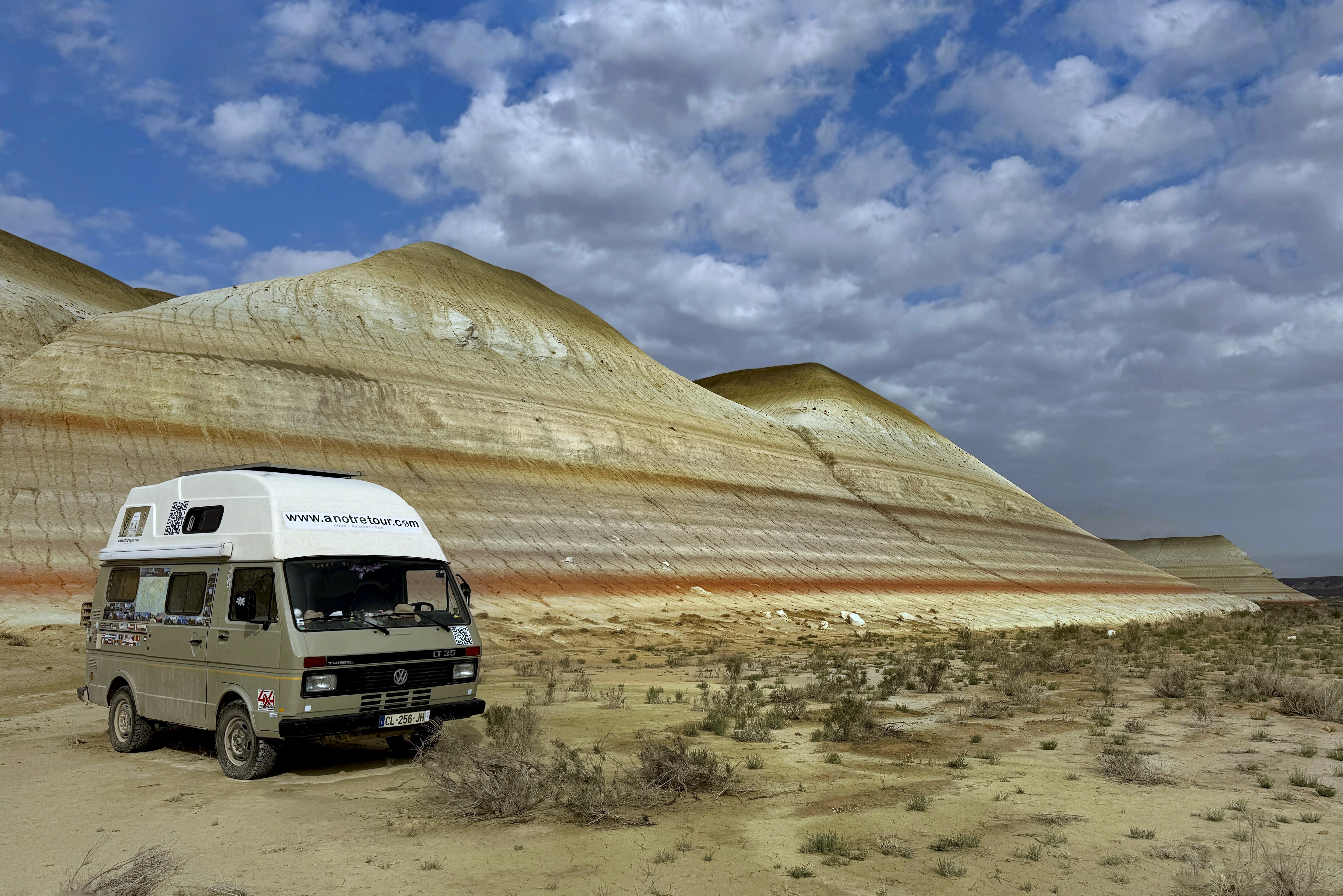 Oscar devant les Tiramisu Mountains